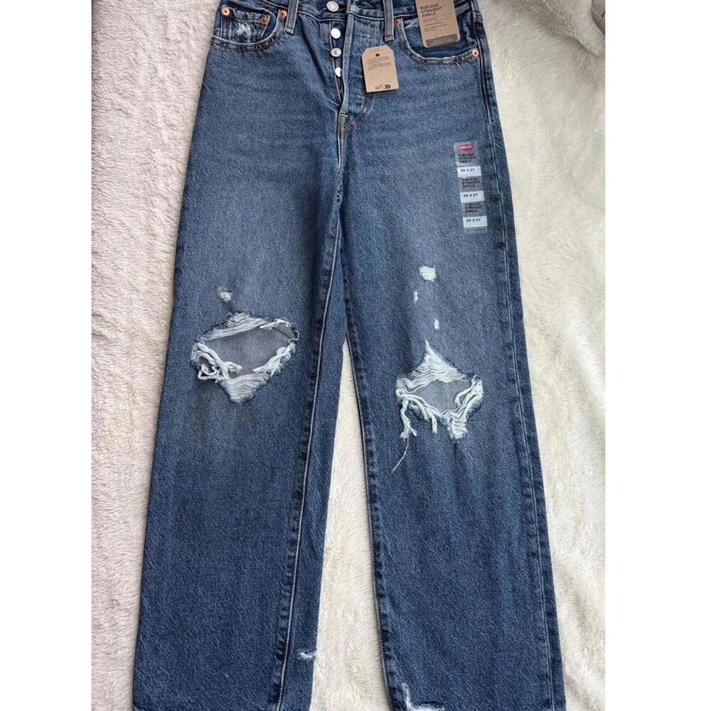 Levi's Women's Blue and Navy Jeans